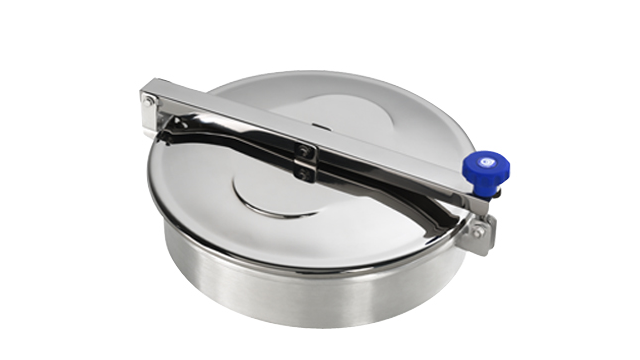 Tank manway cover